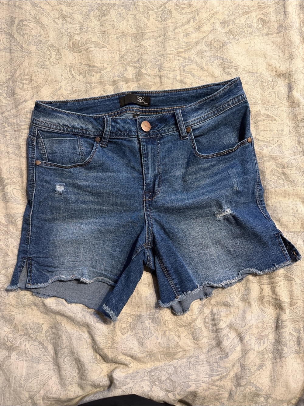 1822 Denim Distressed Blue Raw Hem Jean Shorts
